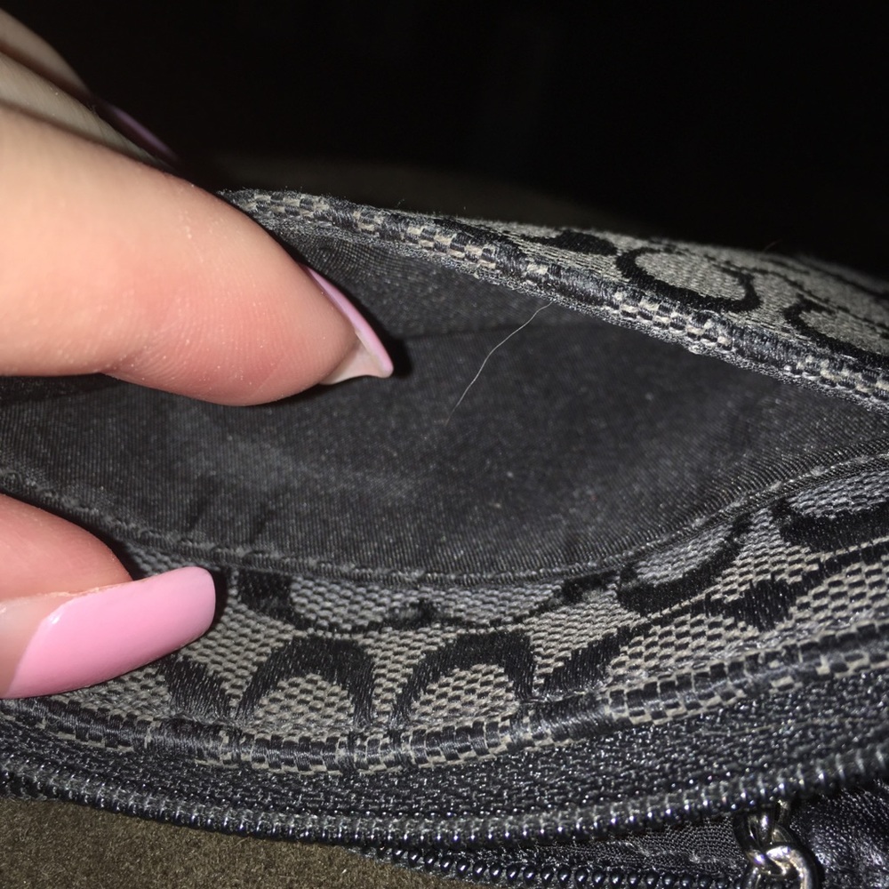 Signature Coach ID Holder - Picture 4 of 6